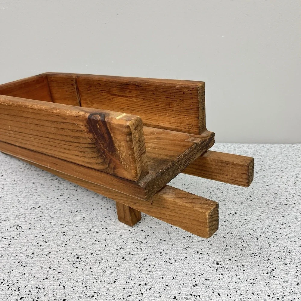 Vintage Handmade‎ Wooden Wheelbarrow I LOVE COWS Heart Trinket Shelf Accent